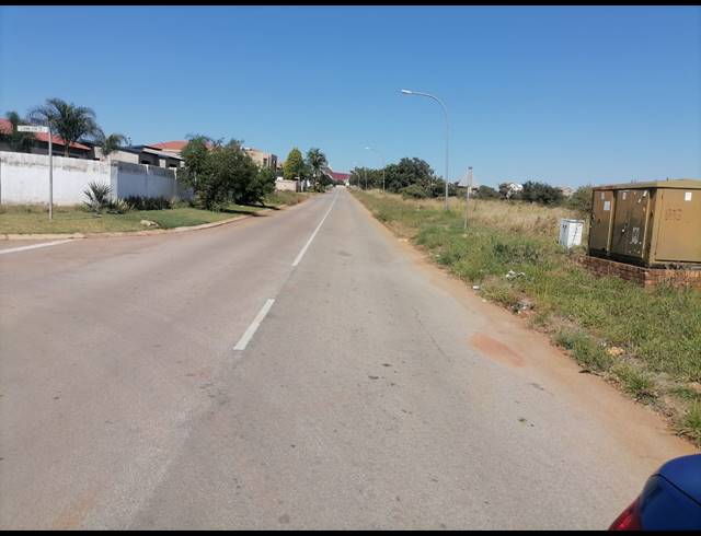805M² VACANT LAND FOR SALE IN SERALA VIEW